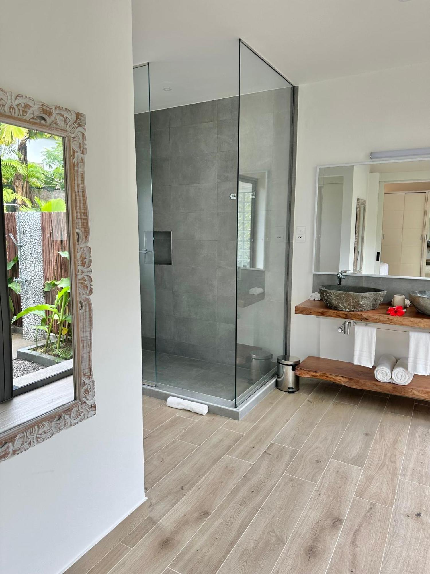 Pineapple Beach Villas Baie Lazare  Екстер'єр фото
