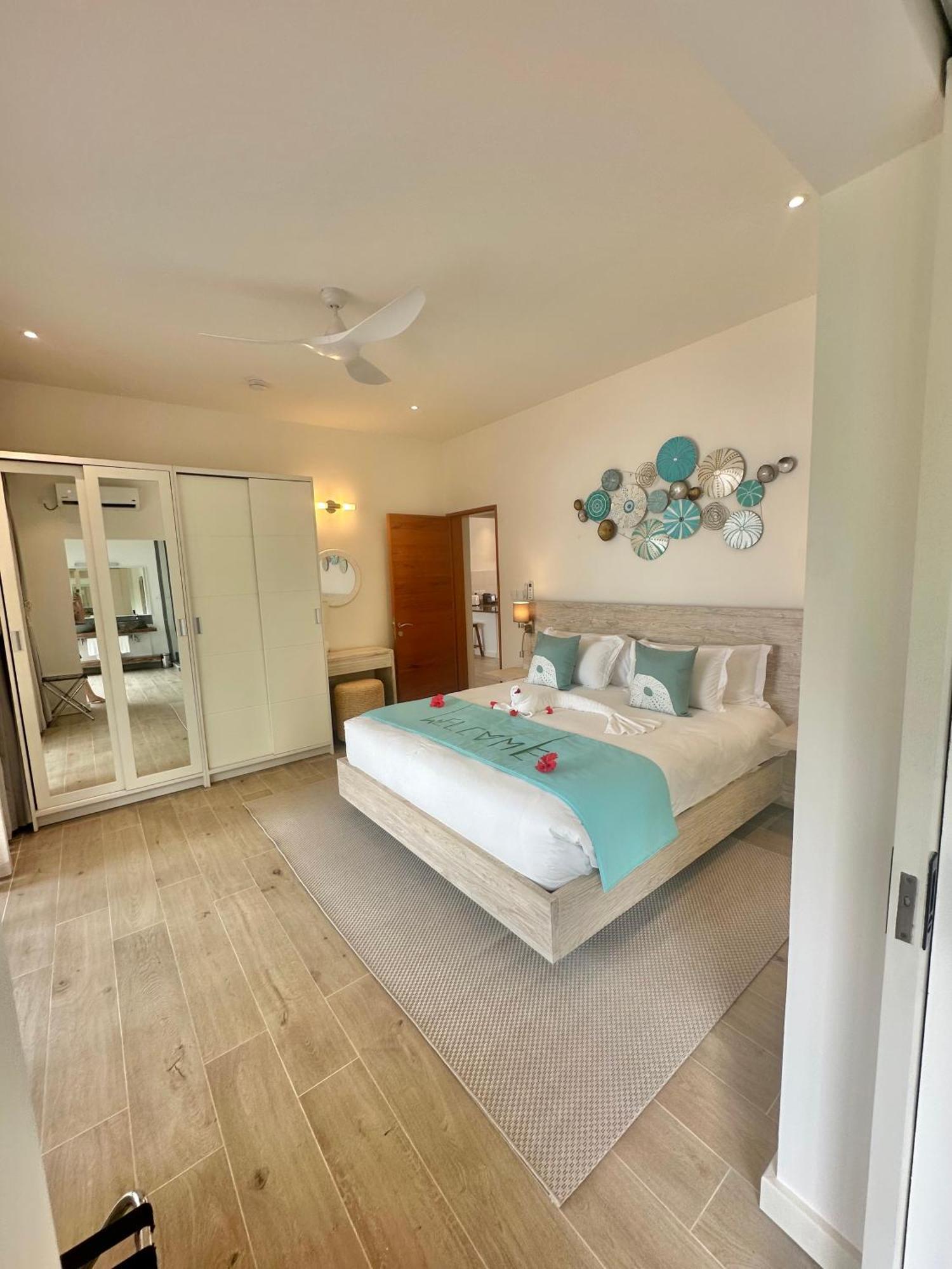 Pineapple Beach Villas Baie Lazare  Екстер'єр фото