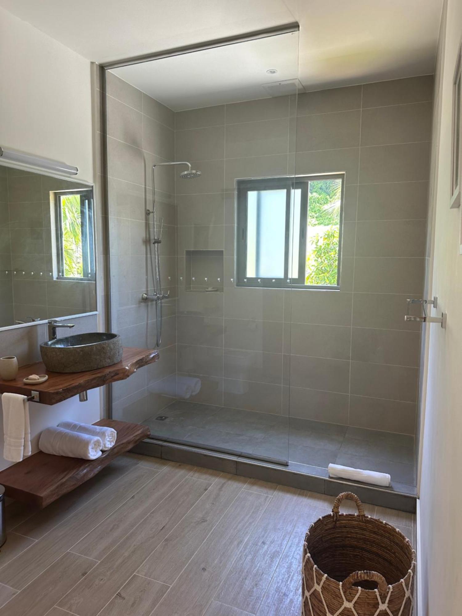 Pineapple Beach Villas Baie Lazare  Екстер'єр фото